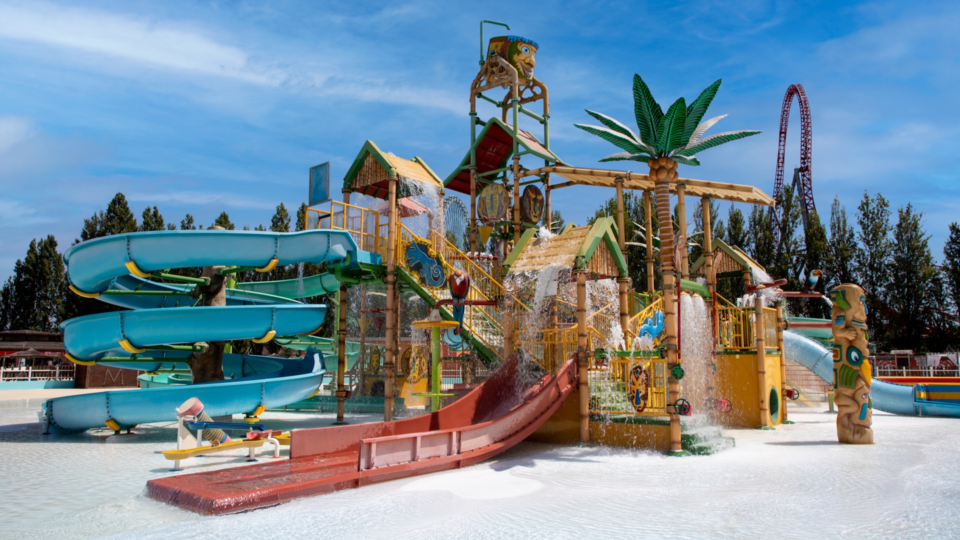 Mirabeach - El Castillo Childrens Waterslides